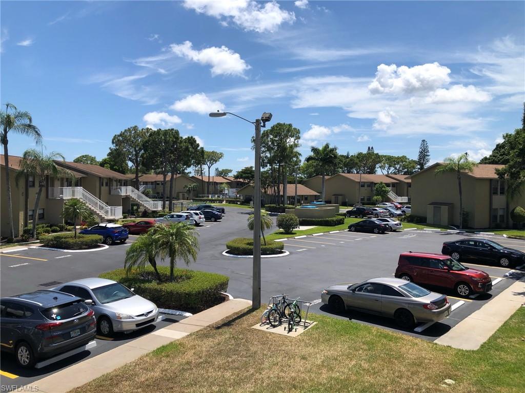 LOCHMOOR VILLAS - Residential Lease