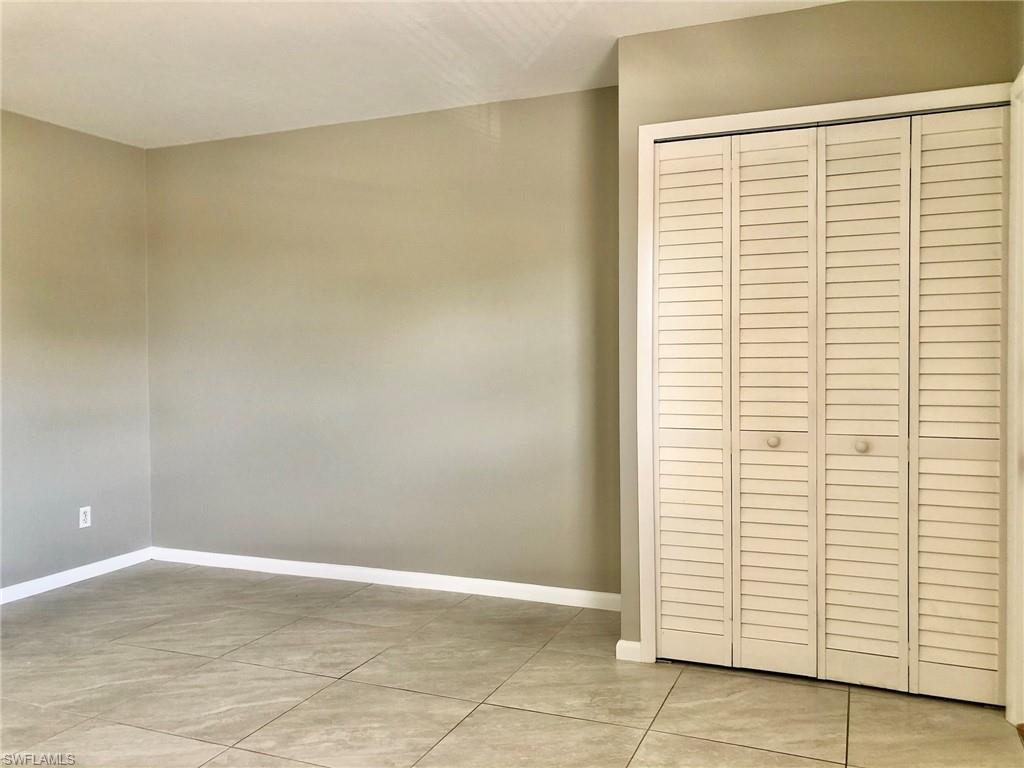 LOCHMOOR VILLAS - Residential Lease