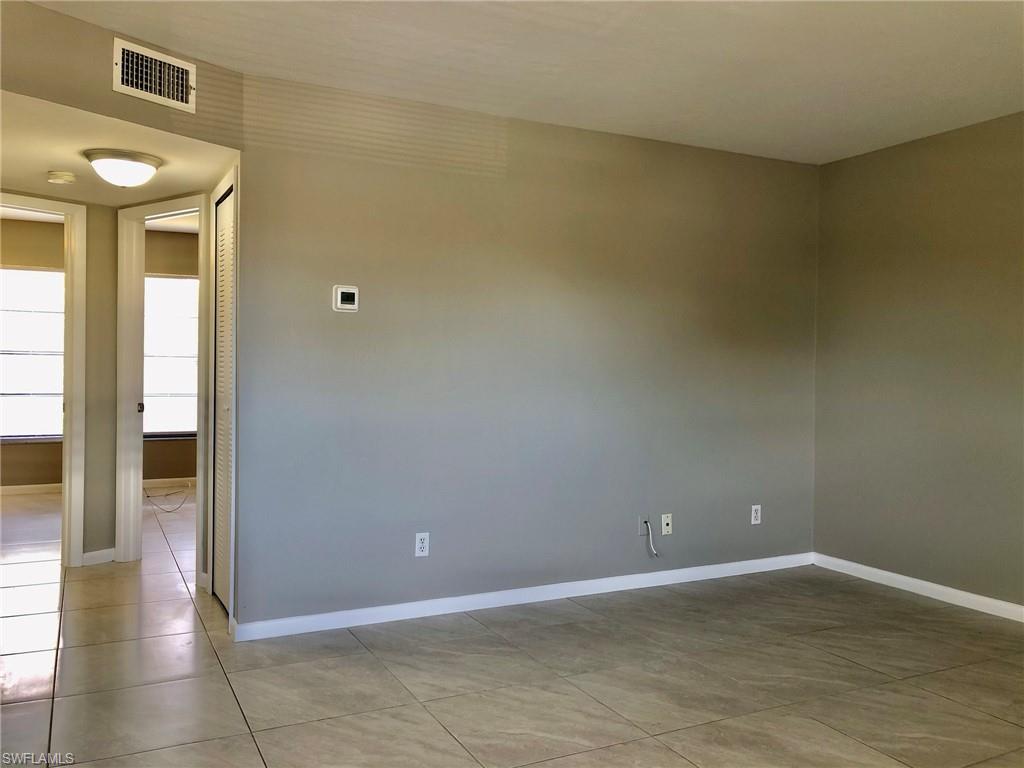 LOCHMOOR VILLAS - Residential Lease