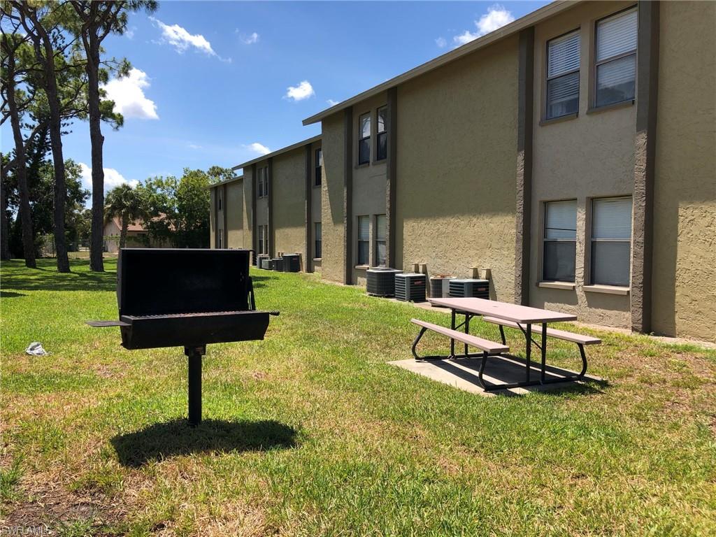 LOCHMOOR VILLAS - Residential Lease