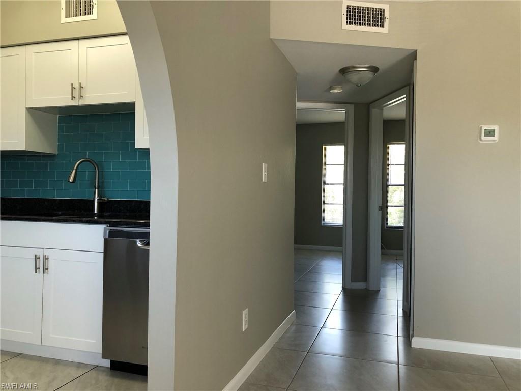 LOCHMOOR VILLAS - Residential Lease