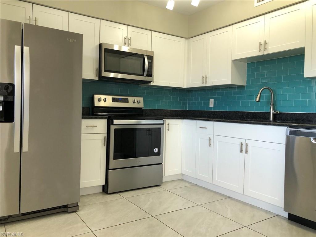 LOCHMOOR VILLAS - Residential Lease