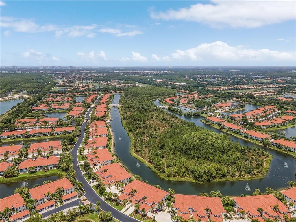 LIGHTHOUSE BAY - Residential