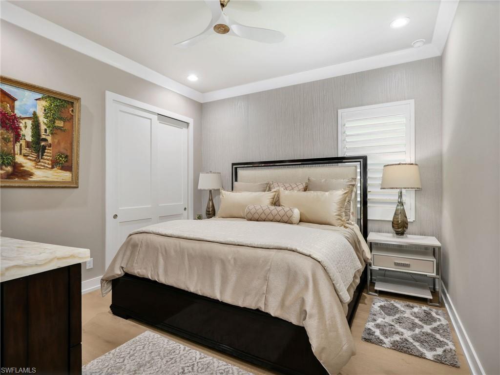 SEVEN SHORES - Residential