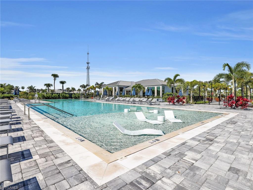 SEVEN SHORES - Residential