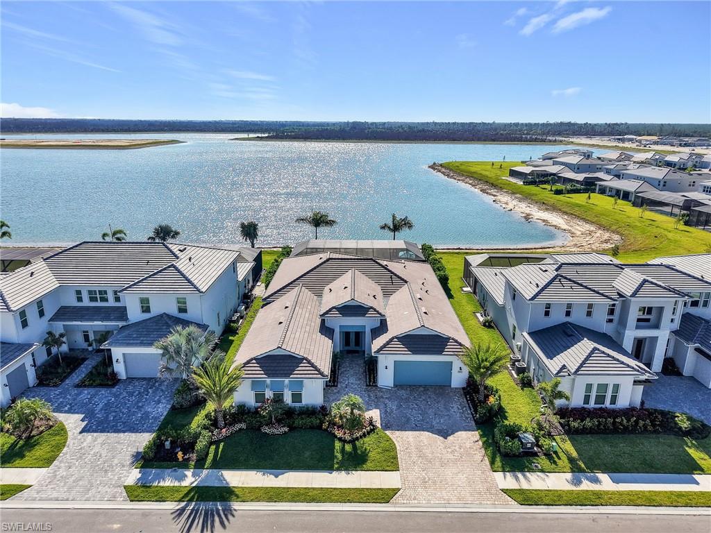 SEVEN SHORES - Residential
