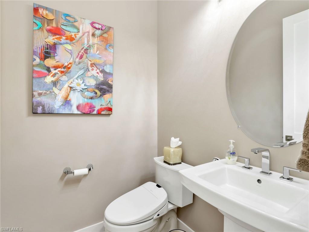SEVEN SHORES - Residential