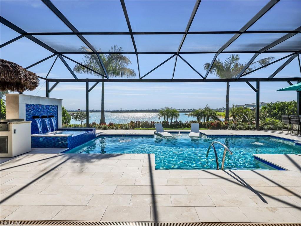 SEVEN SHORES - Residential