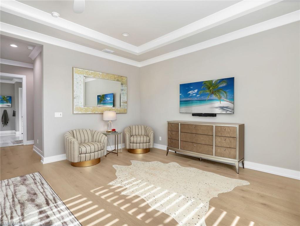 SEVEN SHORES - Residential