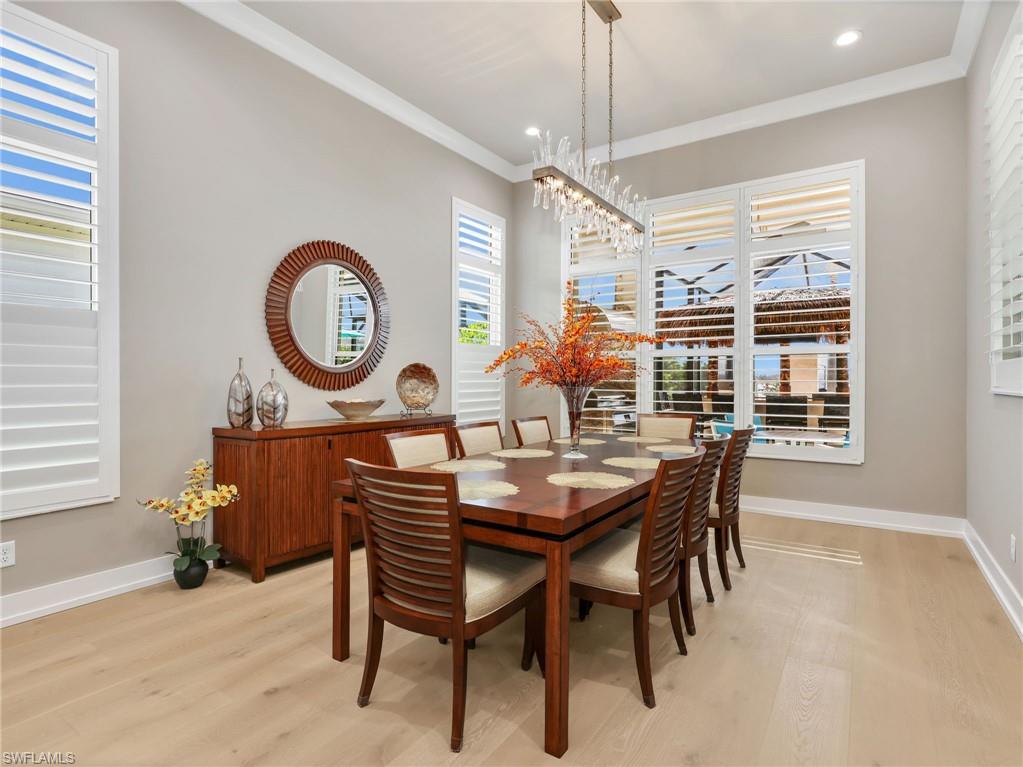 SEVEN SHORES - Residential