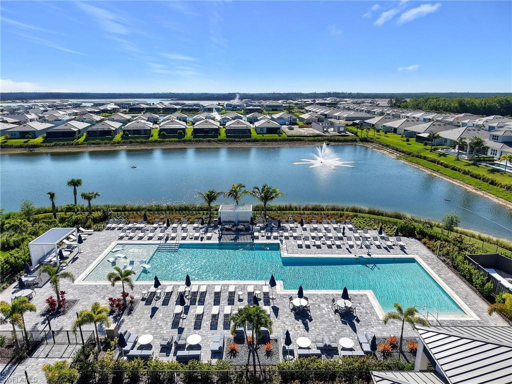 SEVEN SHORES - Residential