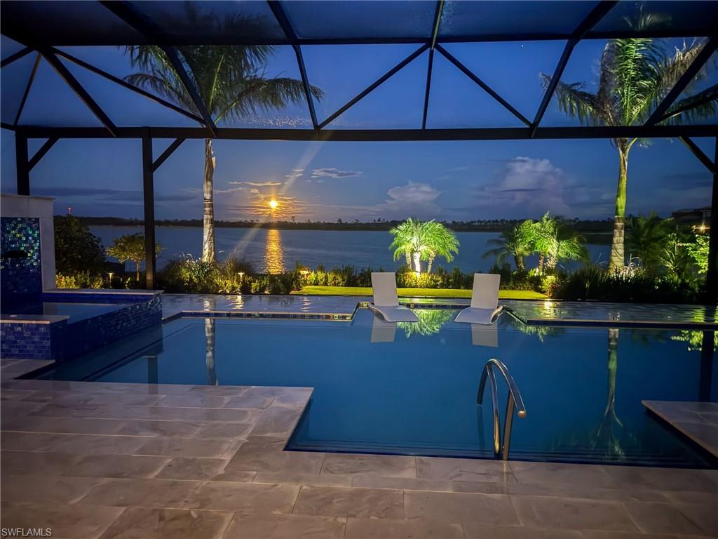 SEVEN SHORES - Residential