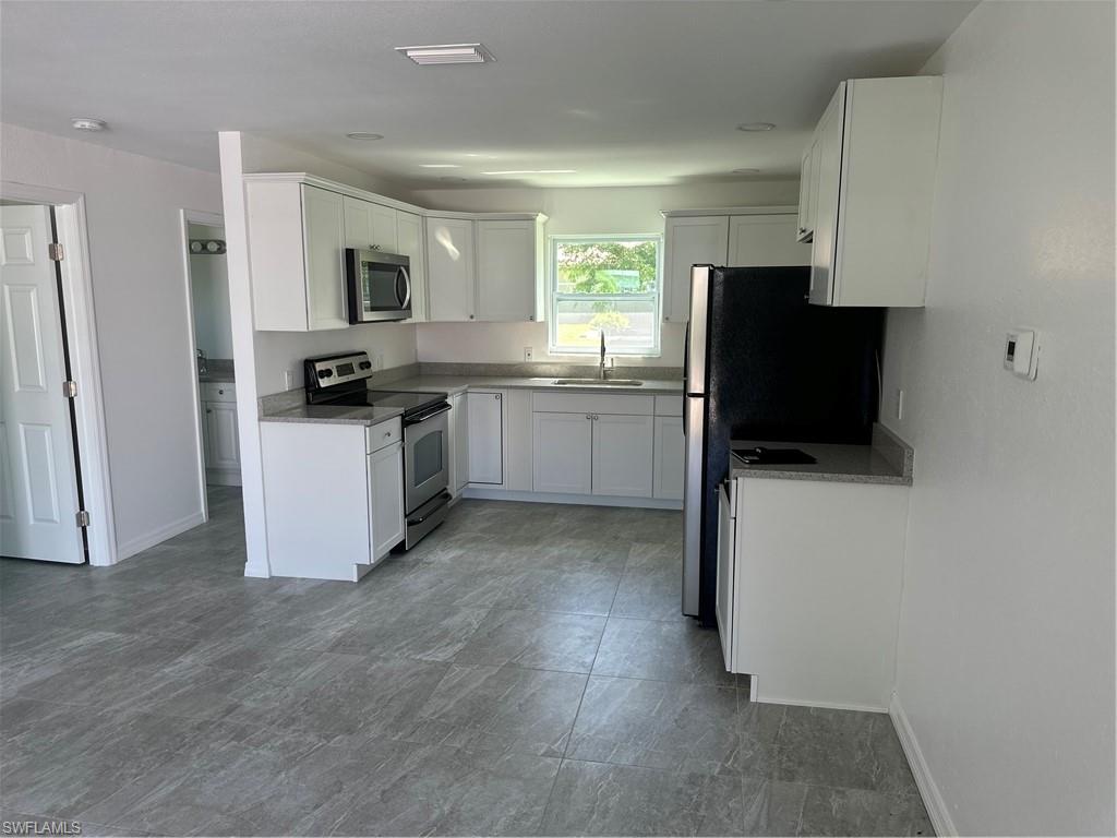 NORTH FORT MYERS - Residential Lease