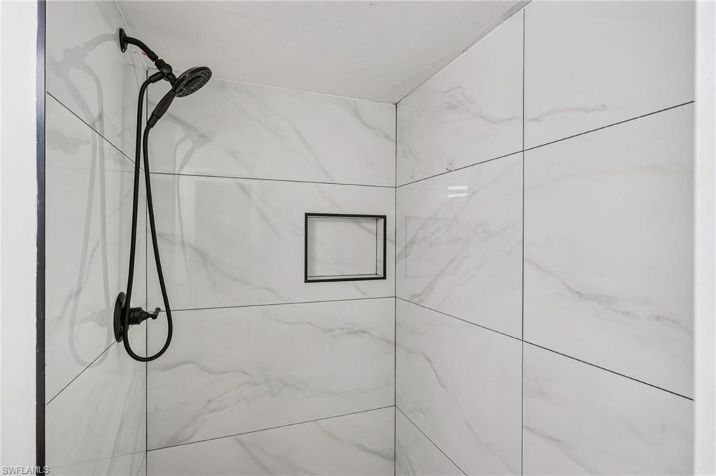 FOREST LAKES GOLF AND TENNIS CLUB - Residential