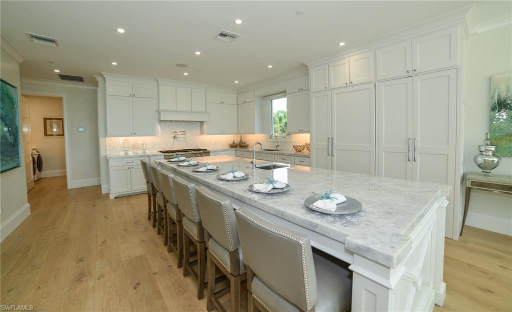 BAREFOOT BEACH - Residential