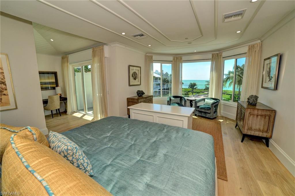 BAREFOOT BEACH - Residential