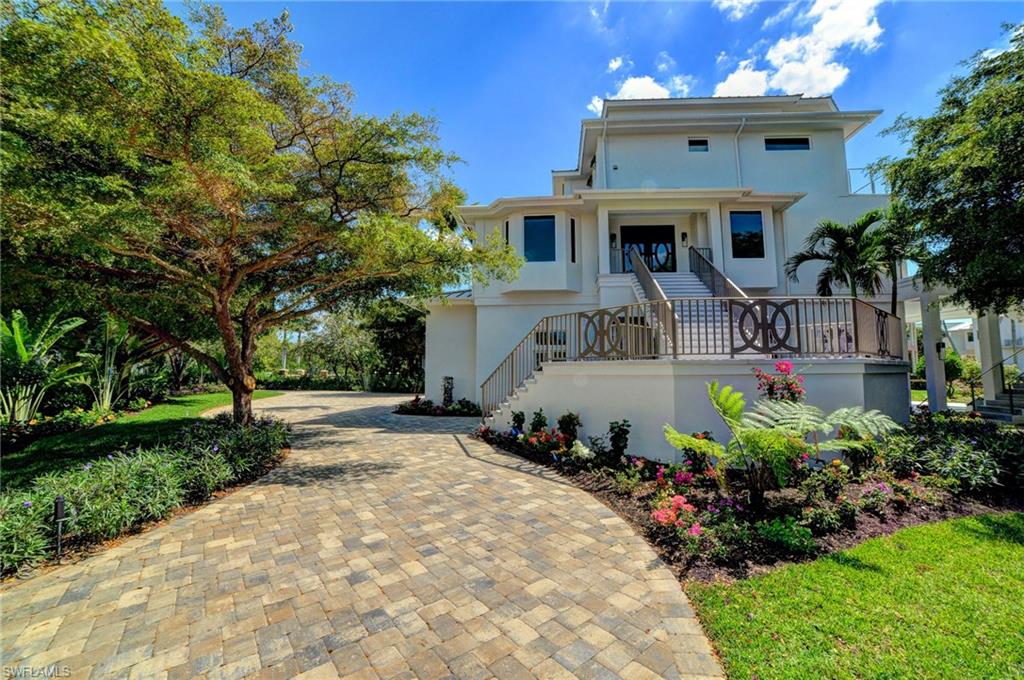 BAREFOOT BEACH - Residential