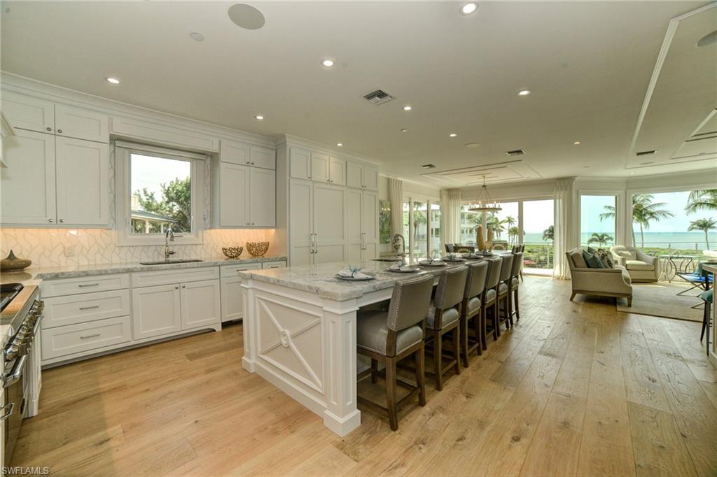 BAREFOOT BEACH - Residential