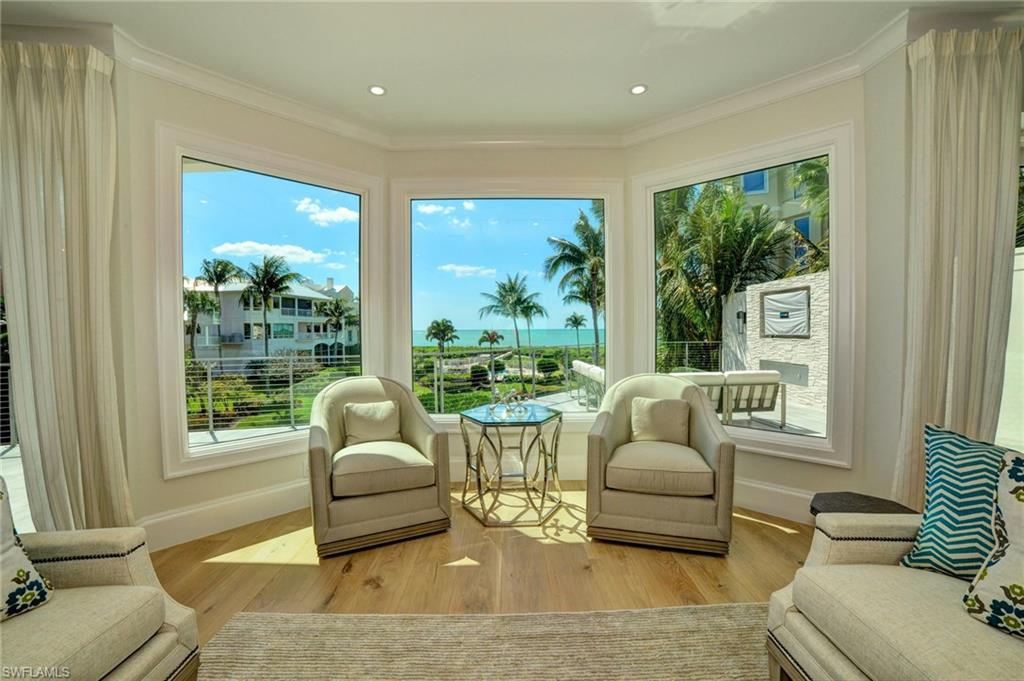 BAREFOOT BEACH - Residential