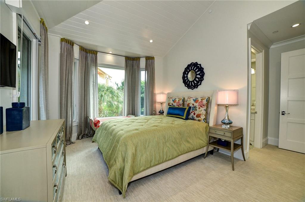 BAREFOOT BEACH - Residential