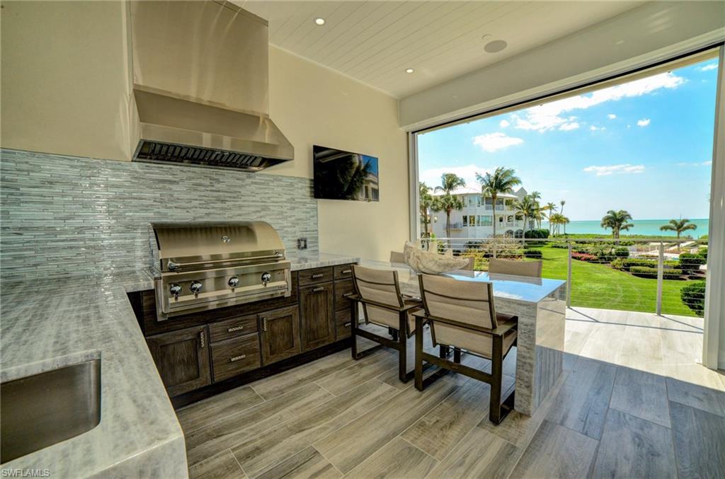 BAREFOOT BEACH - Residential