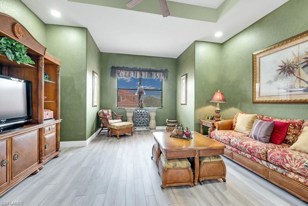 PRENTISS POINTE - Residential