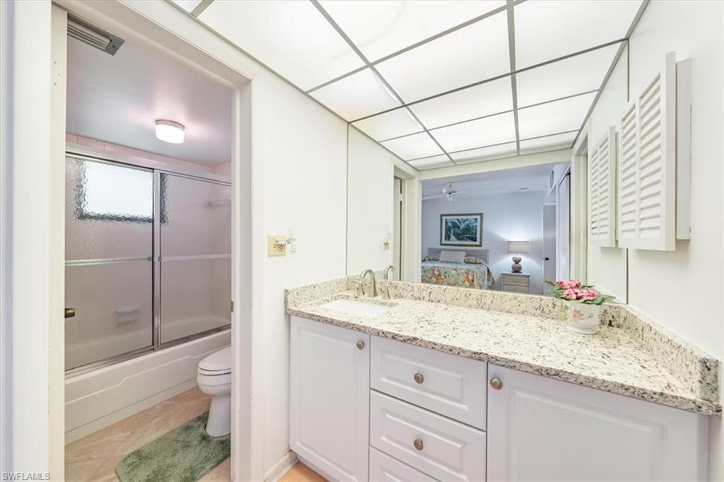 HIDDEN LAKE VILLAS - Residential Lease