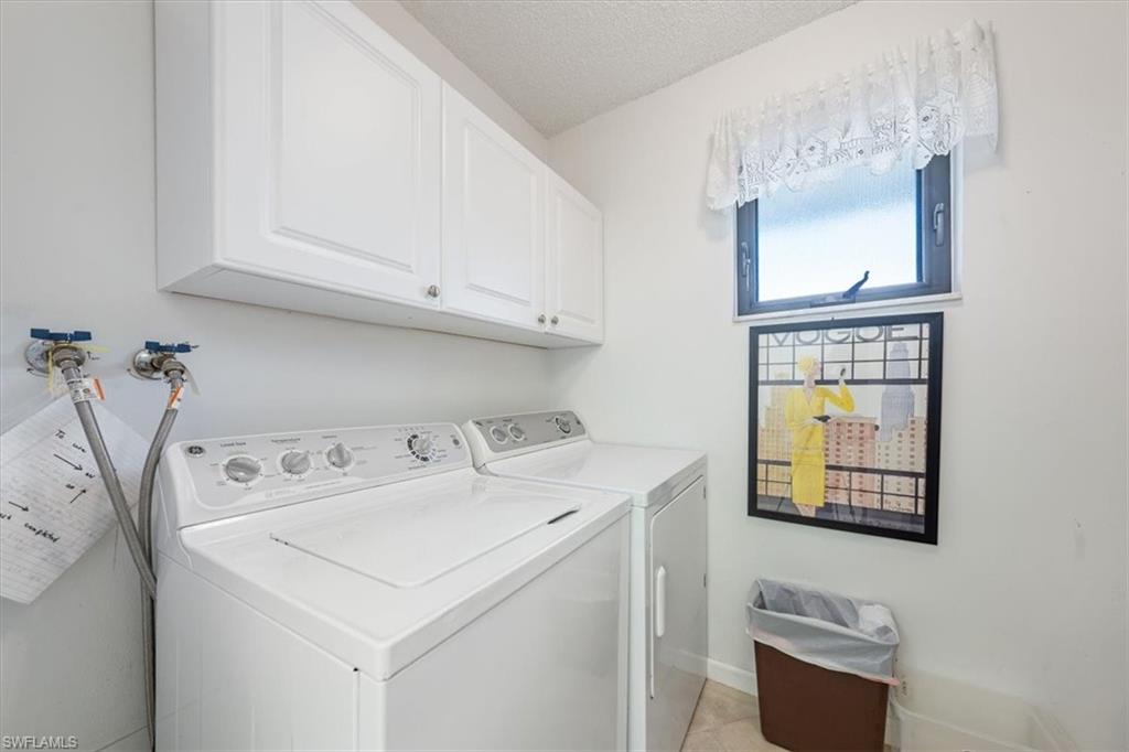 HIDDEN LAKE VILLAS - Residential Lease