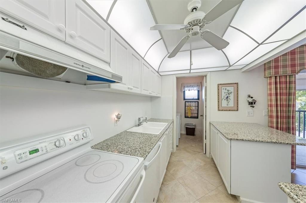 HIDDEN LAKE VILLAS - Residential Lease