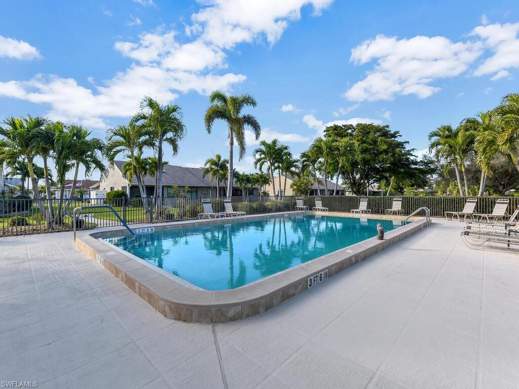 WHISKEY CREEK VILLAGE GREEN - Residential