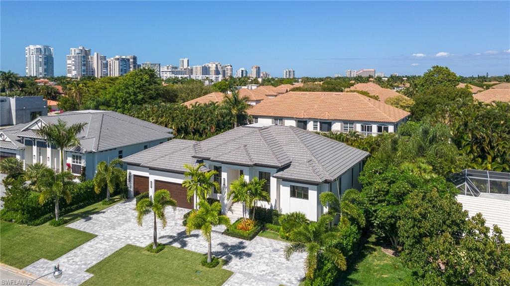 PARK SHORE - Residential