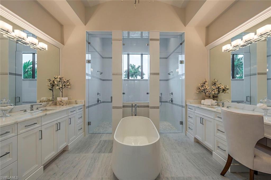 PARK SHORE - Residential