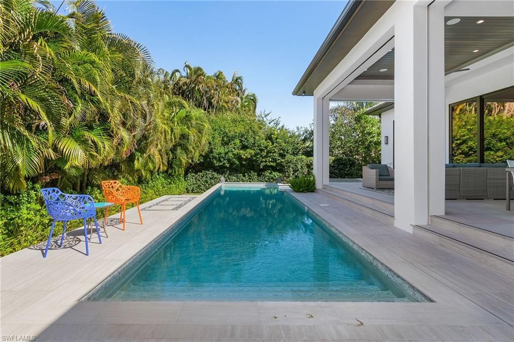 PARK SHORE - Residential