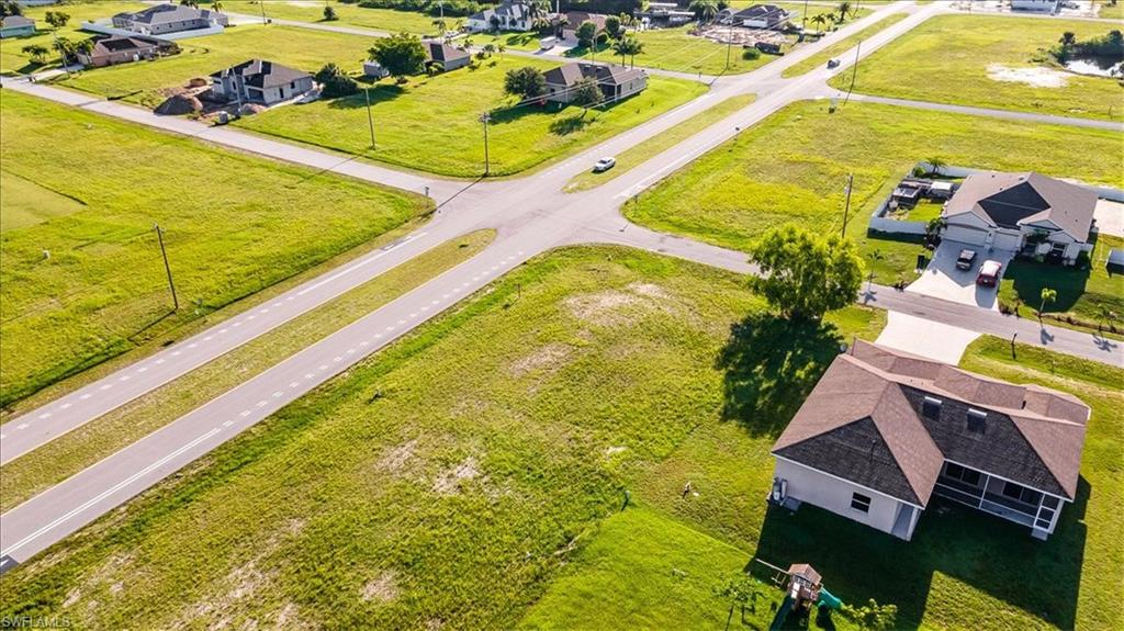 CAPE CORAL - Land