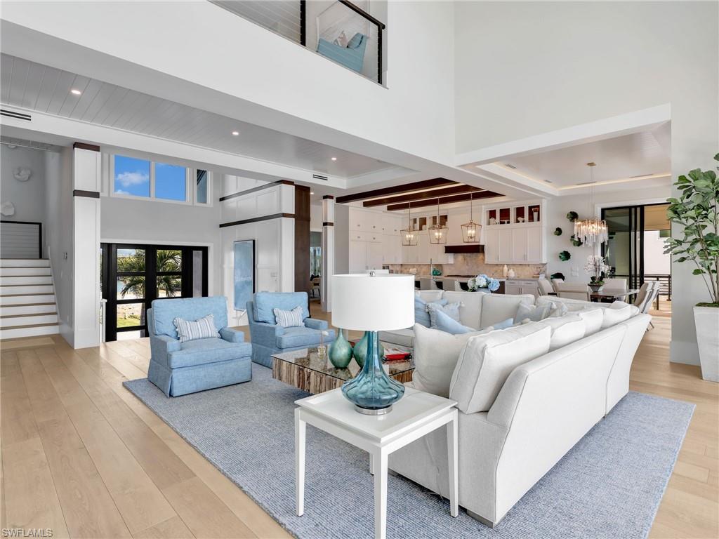 LITTLE HICKORY SHORES - Residential