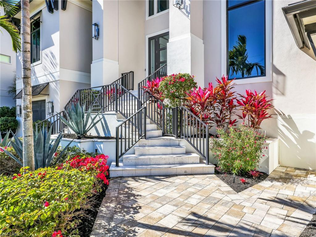 LITTLE HICKORY SHORES - Residential