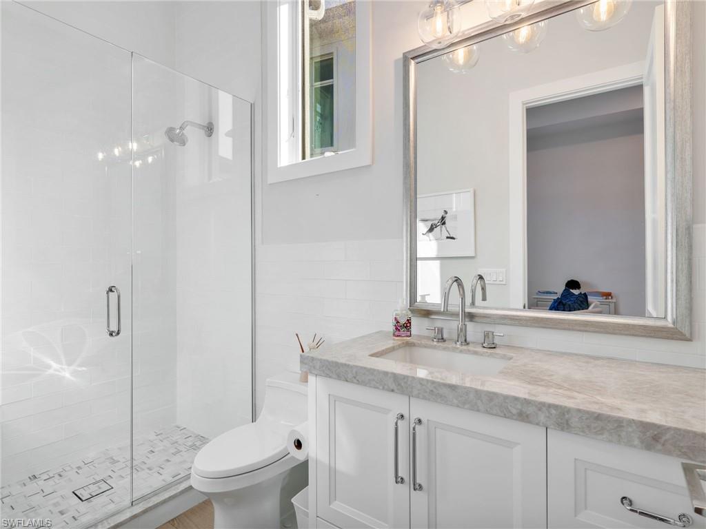 LITTLE HICKORY SHORES - Residential