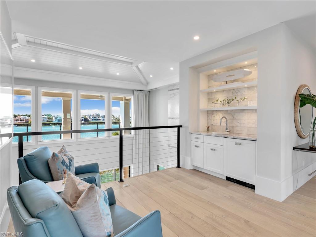 LITTLE HICKORY SHORES - Residential