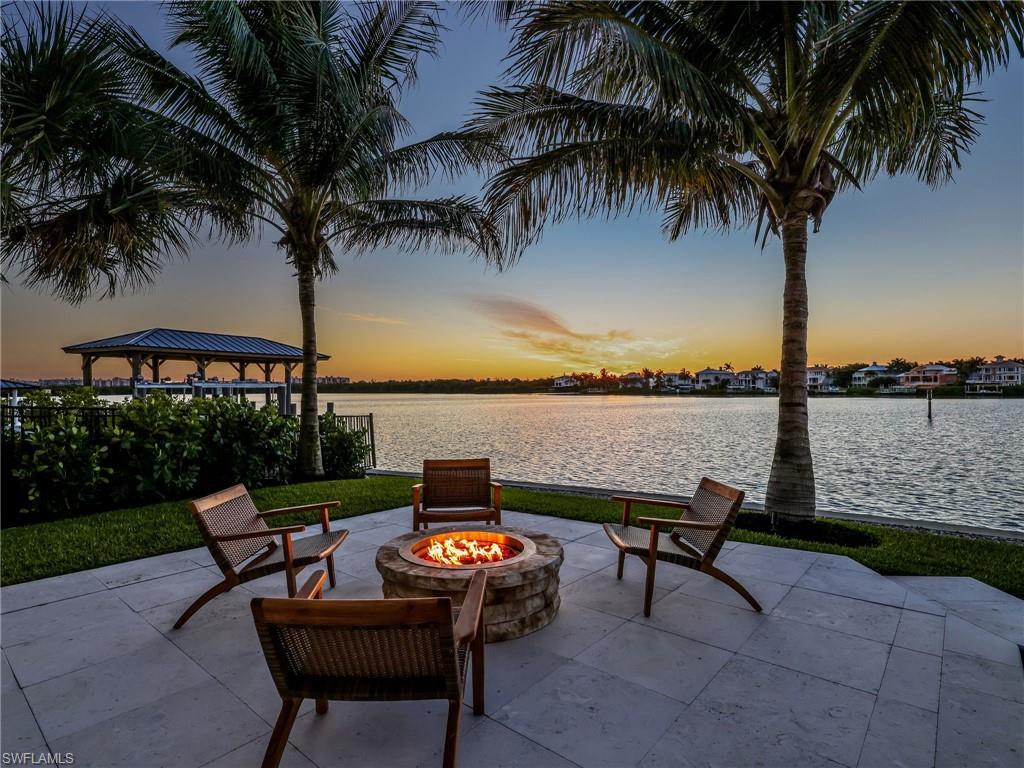 LITTLE HICKORY SHORES - Residential