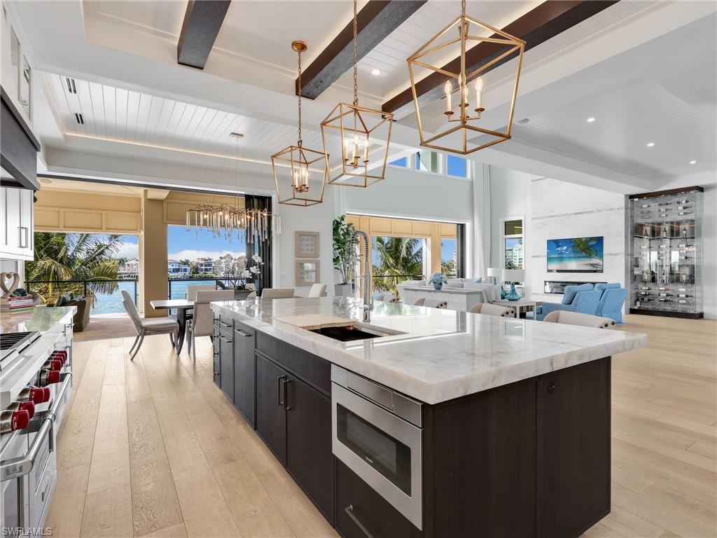 LITTLE HICKORY SHORES - Residential