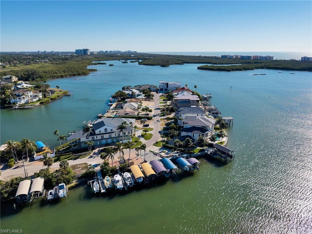 LITTLE HICKORY SHORES - Residential