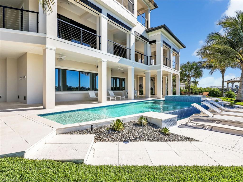 LITTLE HICKORY SHORES - Residential