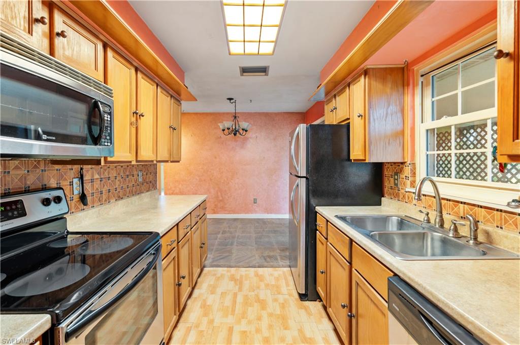 LEELAND HEIGHTS - Residential