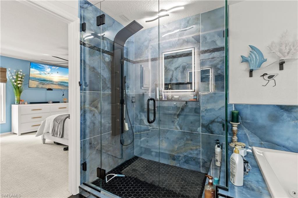 GULF COVE - Residential