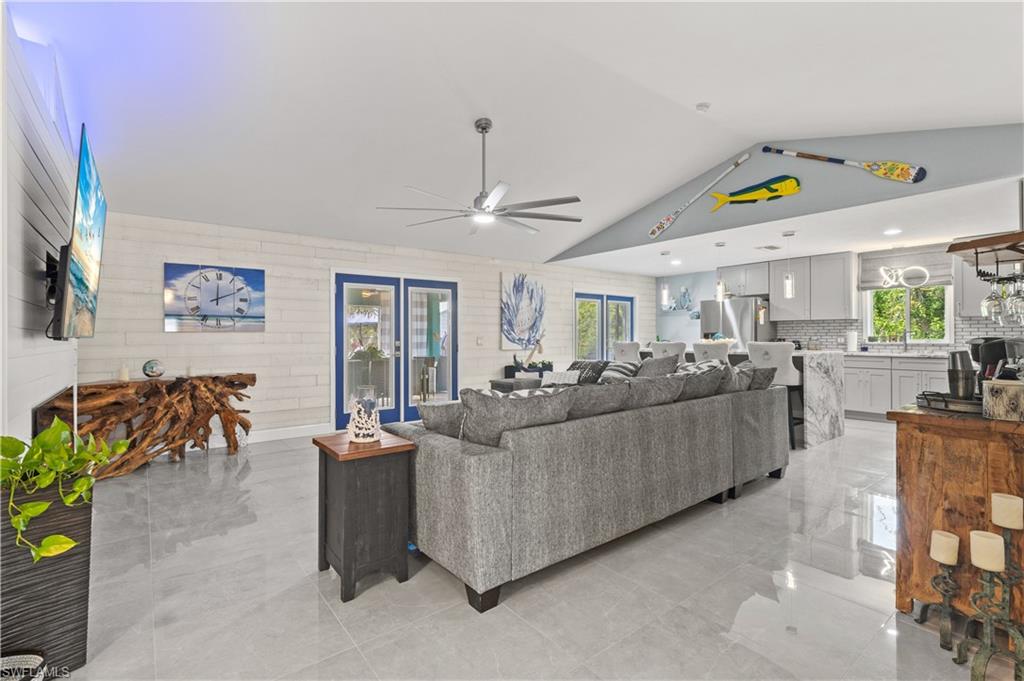 GULF COVE - Residential