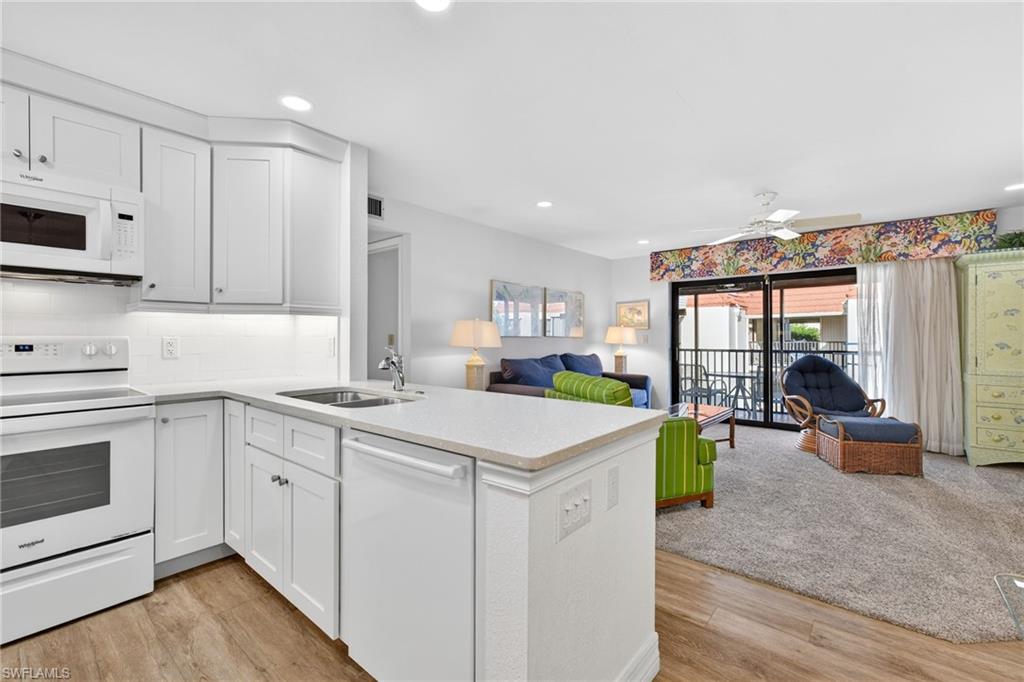 SANIBEL MOORINGS CONDO - Residential