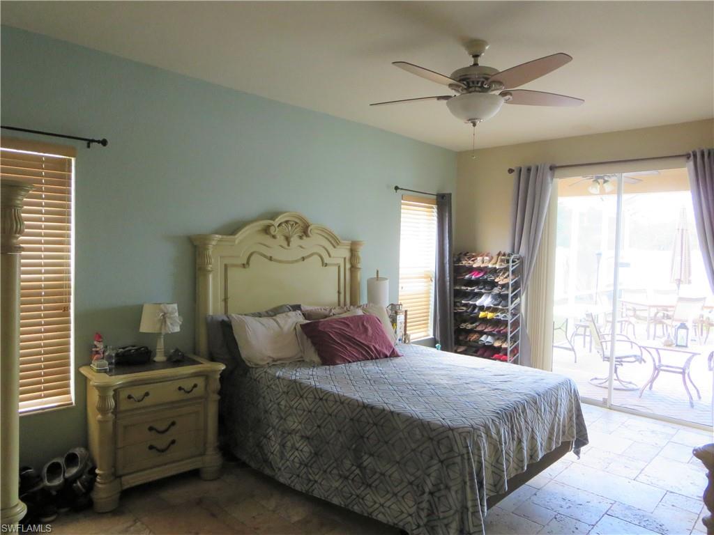 VALENCIA LAKES - Residential