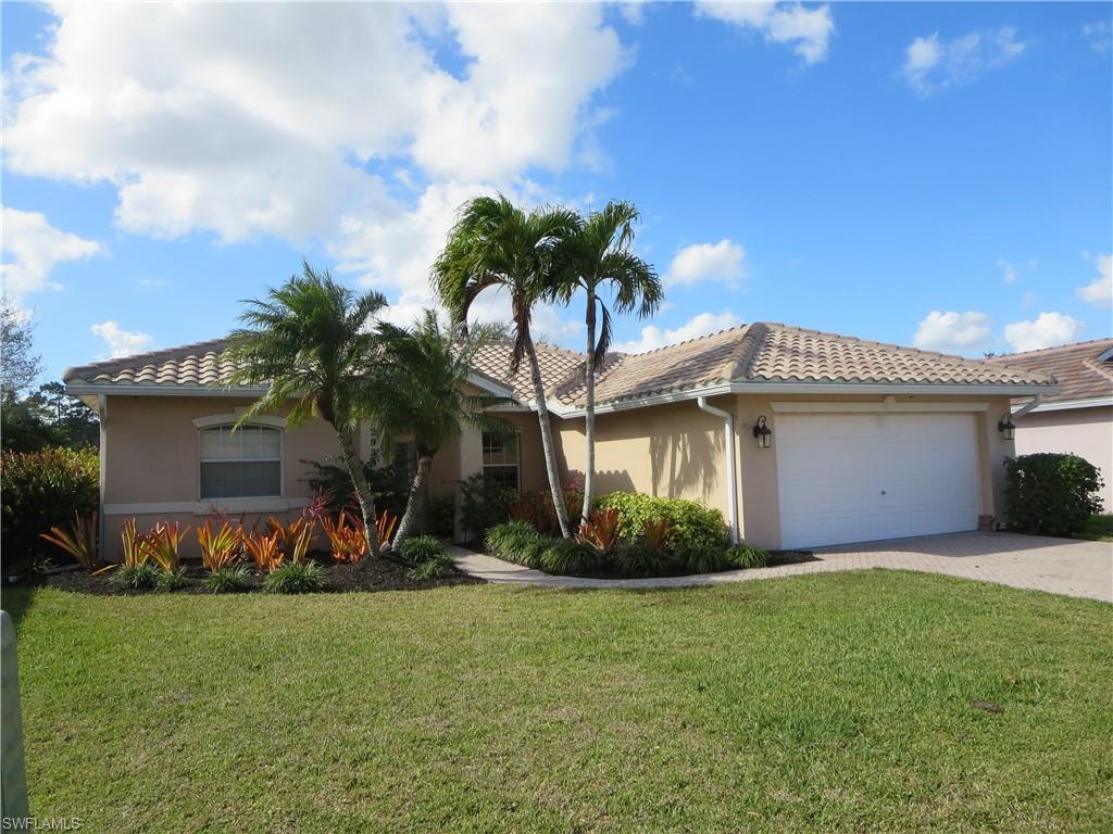 VALENCIA LAKES - Residential