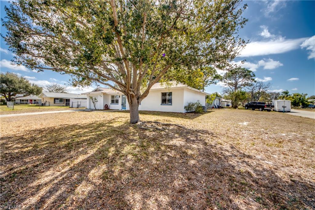 FOXMOOR PINES - Residential