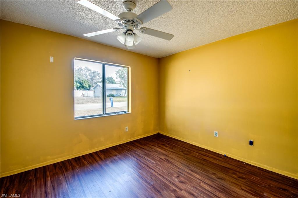 FOXMOOR PINES - Residential